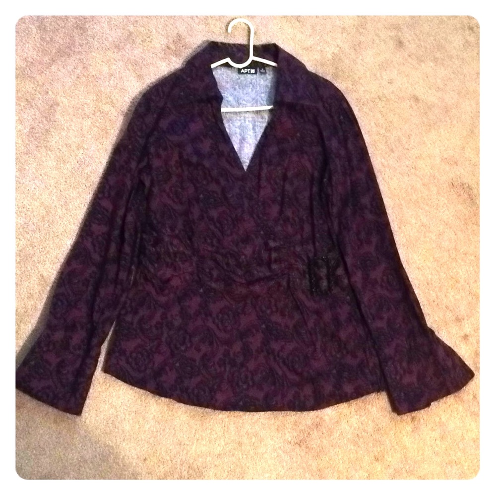 Ladies Blouse apt.9 size medium